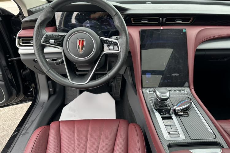 Used Hongqi H5 2024 2.0T Automatic Smart Connect Flagship Edition Steering Wheel