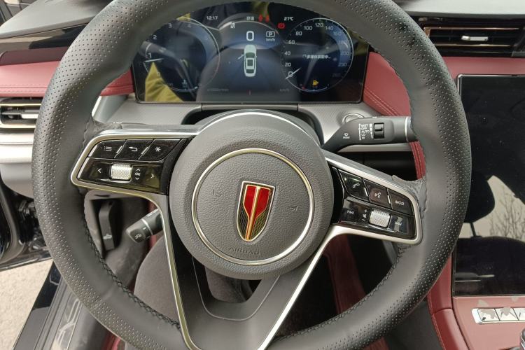 Used Hongqi H5 2024 2.0T Automatic Smart Connect Flagship Edition Steering Wheel