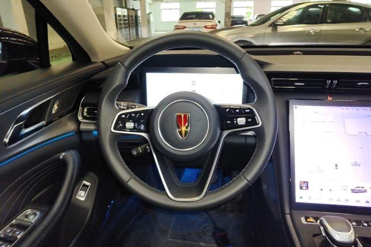 Used Hongqi H5 2024 2.0T Automatic Smart Connect Flagship Edition Steering Wheel
