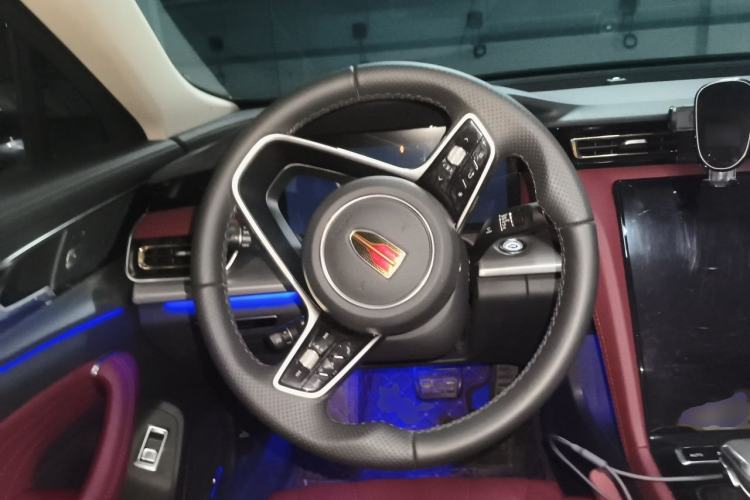 Used Hongqi H5 2024 2.0T Automatic Smart Connect Flagship Edition Steering Wheel