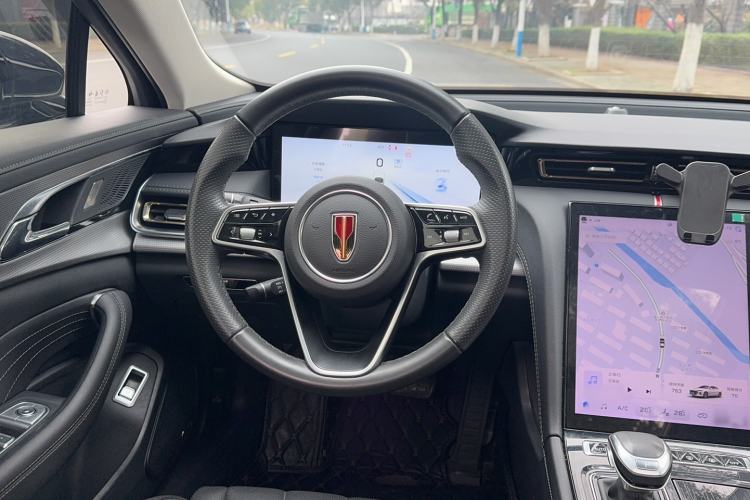 Used Hongqi H5 2024 2.0T Automatic Smart Connect Flagship Edition Steering Wheel