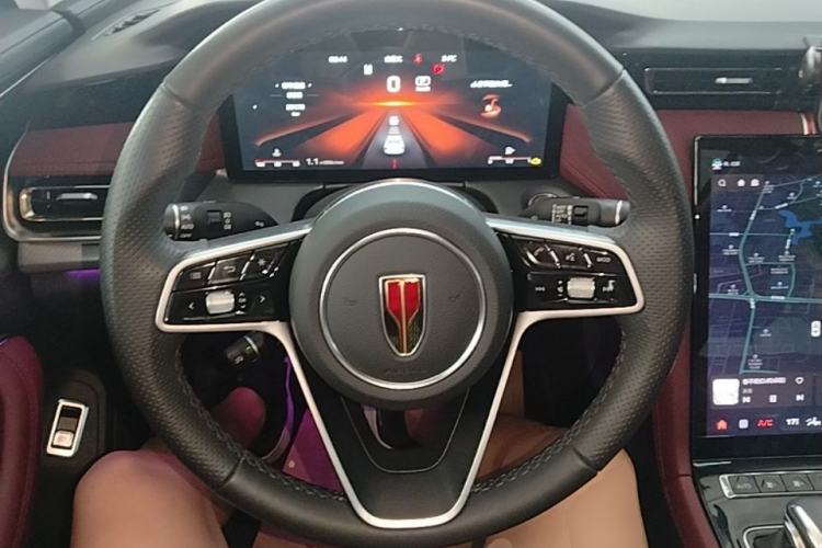 Used Hongqi H5 2024 2.0T Automatic Smart Connect Flagship Edition Steering Wheel