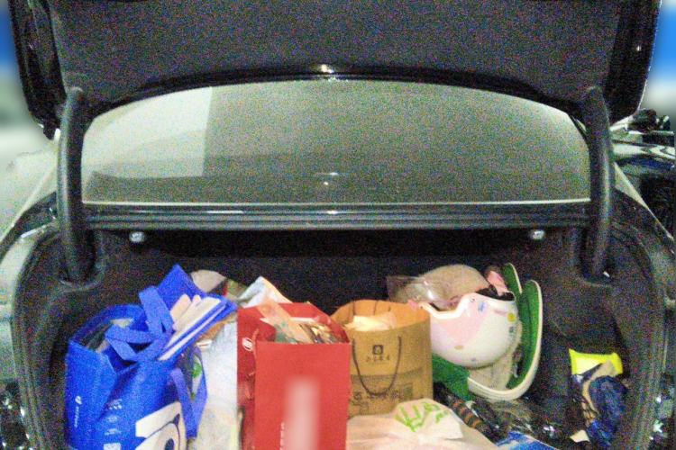 Used Hongqi H5 2024 2.0T Automatic Smart Connect Flagship Edition Trunk