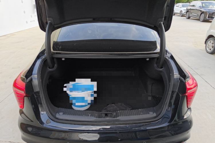 Used Hongqi H5 2024 1.5T DCT Smart Connect Flagship Edition Trunk