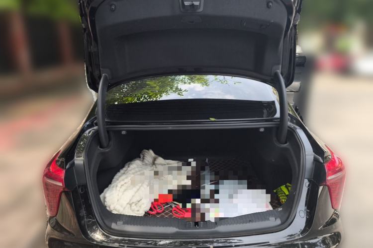 Used Hongqi H5 2024 2.0T Automatic Smart Connect Flagship Edition Trunk