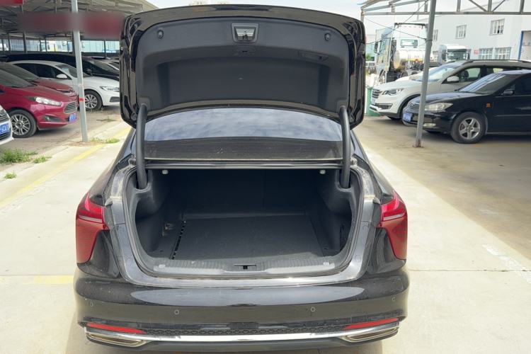 Used Hongqi H5 2024 2.0T Automatic Smart Connect Flagship Edition Trunk