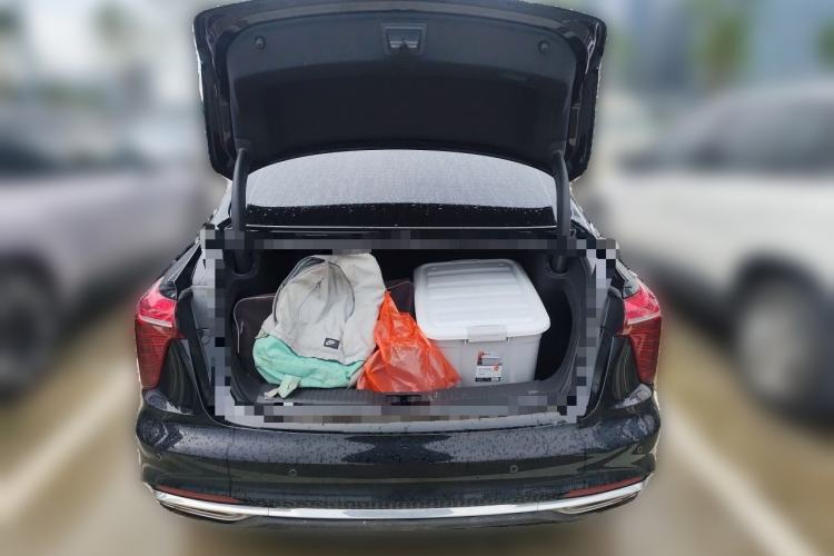 Used Hongqi H5 2024 1.5T DCT Smart Connect Flagship Edition Trunk