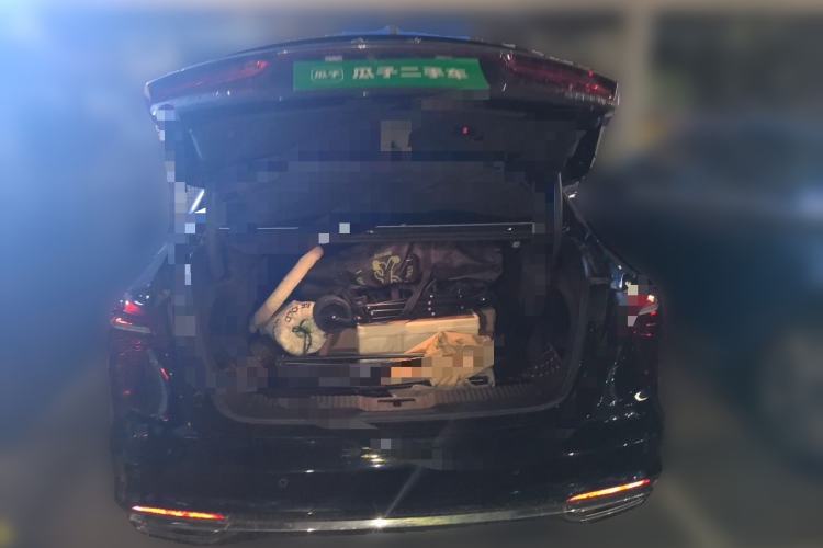 Used Hongqi H5 2024 2.0T Automatic Smart Connect Flagship Edition Trunk