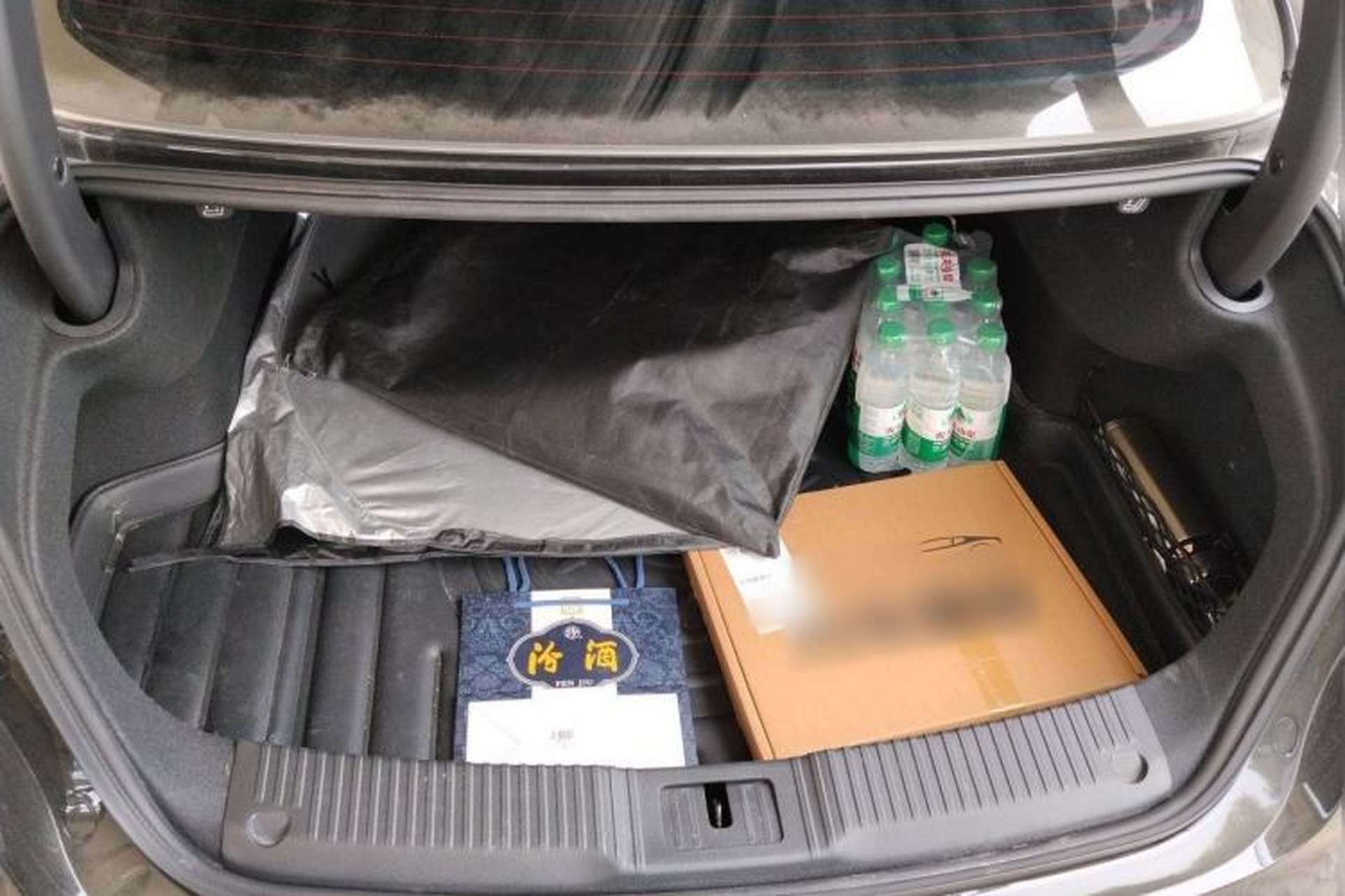 Used Hongqi H5 2024 2.0T Automatic Smart Connect Flagship Edition Trunk