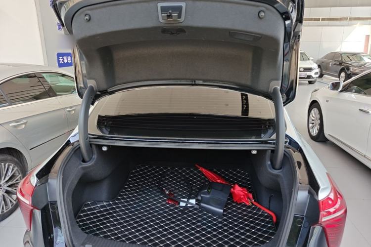 Used Hongqi H5 2024 2.0T Automatic Smart Connect Flagship Edition Trunk