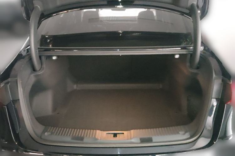 Used Hongqi H5 2024 1.5T DCT Smart Connect Flagship Edition Trunk
