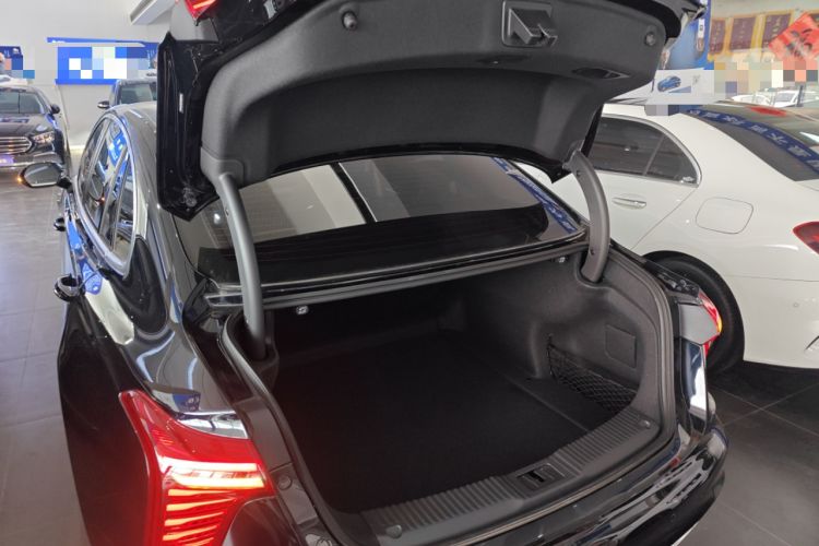 Used Hongqi H5 2024 1.5T DCT Smart Connect Flagship Edition Trunk