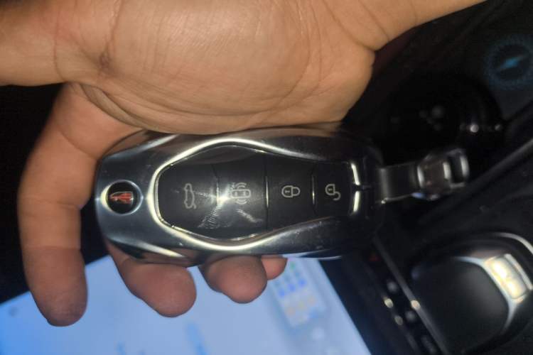 Used Hongqi H5 2024 1.5T DCT Smart Connect Flagship Edition Vehicle Key