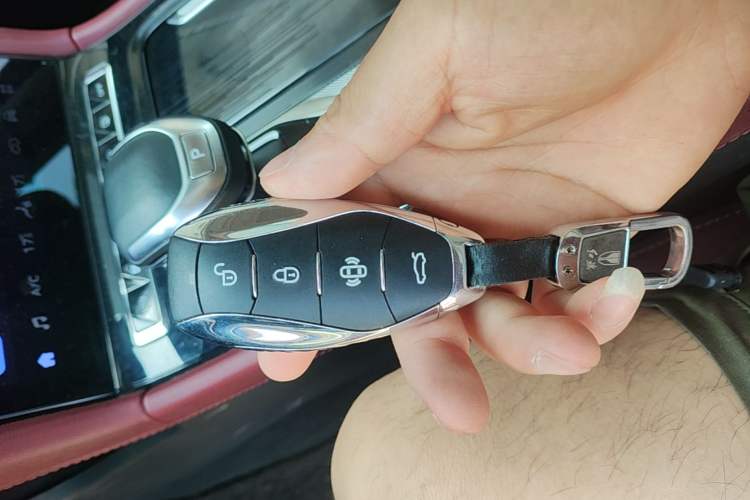 Used Hongqi H5 2024 1.5T DCT Smart Connect Flagship Edition Vehicle Key