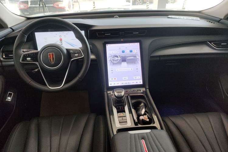 Used Hongqi H5 2024 1.5T HEV Smart Connect Flagship Edition Center Console