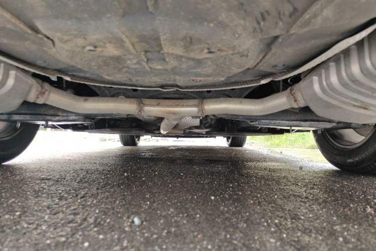 Used Hongqi H5 2024 1.5T DCT Smart Connect Flagship Edition Chassis Rear