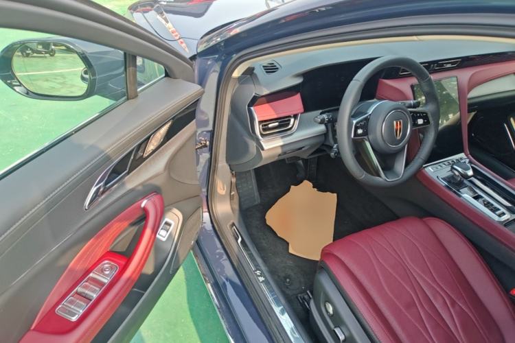 Used Hongqi H5 2024 2.0T Automatic Smart Connect Flagship Edition Driver Seat