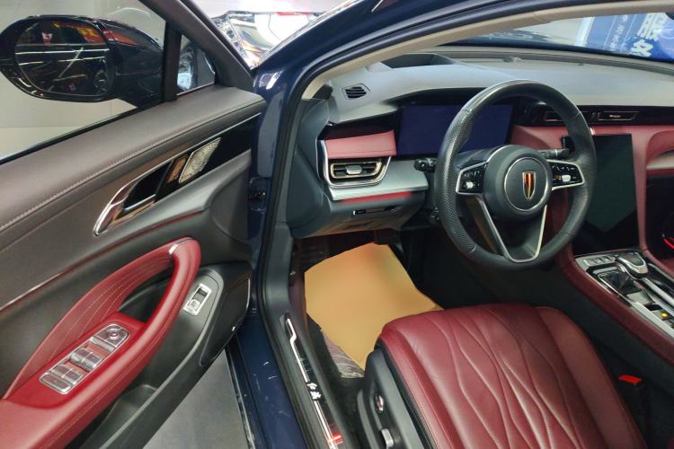 Used Hongqi H5 2024 2.0T Automatic Smart Connect Flagship Edition Driver Seat