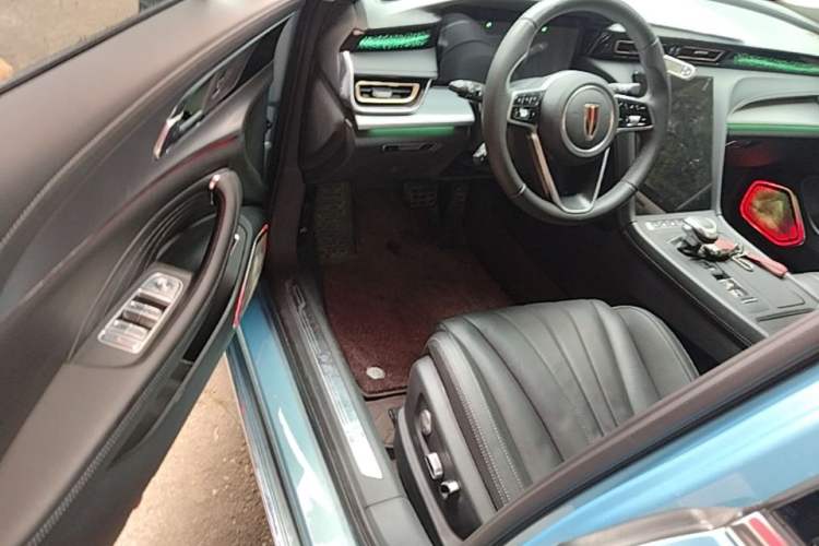 Used Hongqi H5 2024 1.5T HEV Smart Connect Flagship Edition Driver Seat