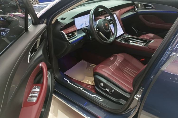 Used Hongqi H5 2024 2.0T Automatic Smart Connect Flagship Edition Driver Seat