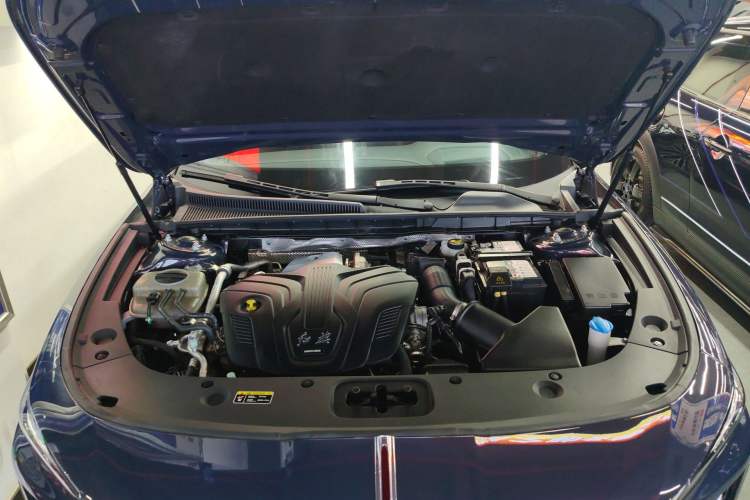Used Hongqi H5 2024 2.0T Automatic Smart Connect Flagship Edition Engine Bay