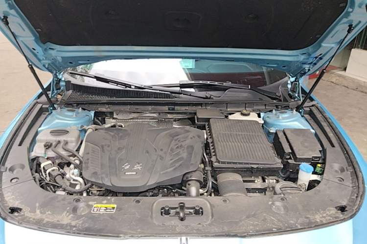 Used Hongqi H5 2024 1.5T HEV Smart Connect Flagship Edition Engine Bay