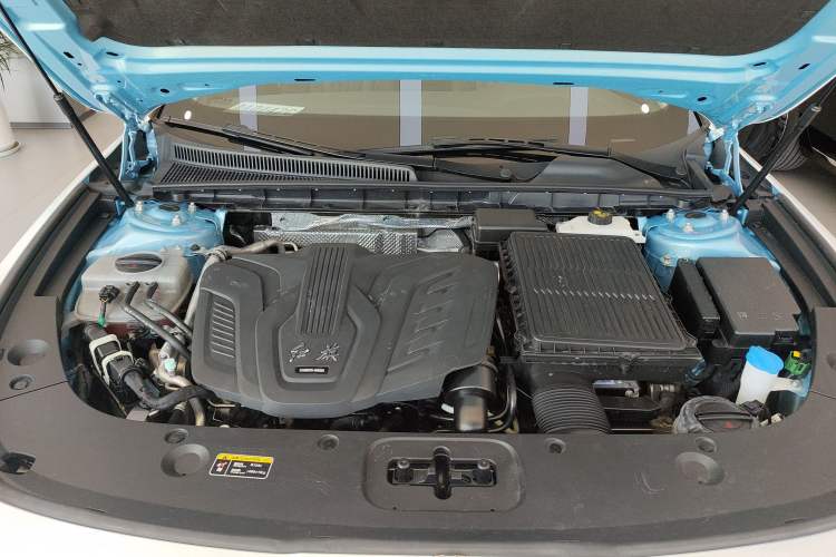 Used Hongqi H5 2024 1.5T HEV Smart Connect Flagship Edition Engine Bay