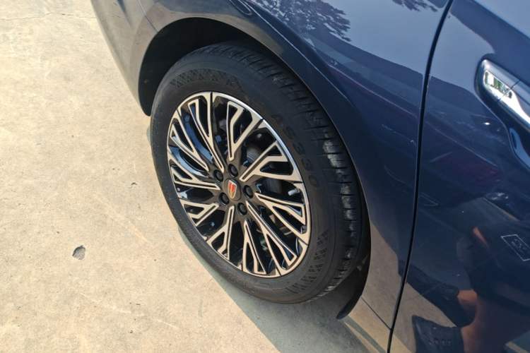 Used Hongqi H5 2024 2.0T Automatic Smart Connect Flagship Edition Exterior 5