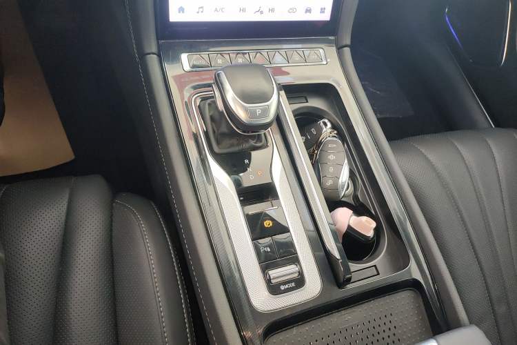 Used Hongqi H5 2024 1.5T HEV Smart Connect Flagship Edition Gear Lever