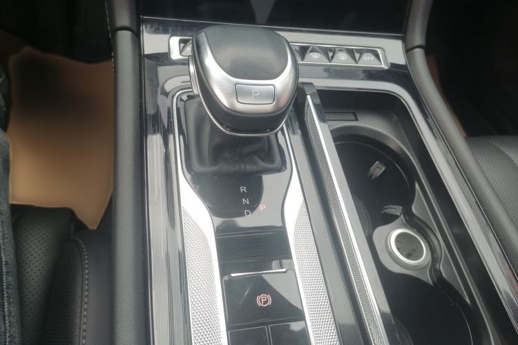 Used Hongqi H5 2024 1.5T HEV Smart Connect Flagship Edition Gear Lever