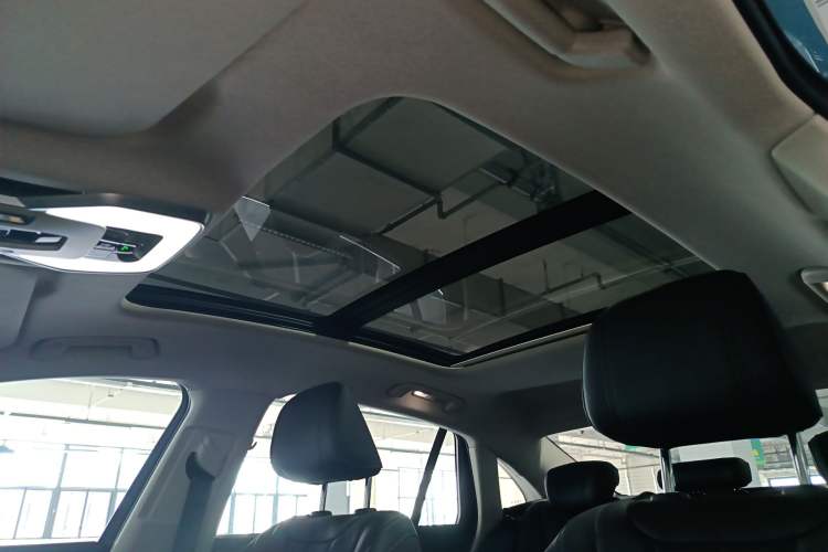 Used Hongqi H5 2024 1.5T HEV Smart Connect Flagship Edition Headliner
