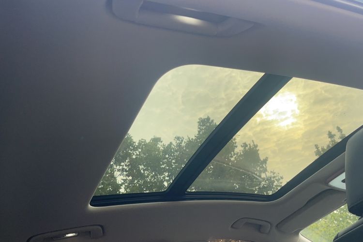 Used Hongqi H5 2024 1.5T HEV Smart Connect Flagship Edition Headliner