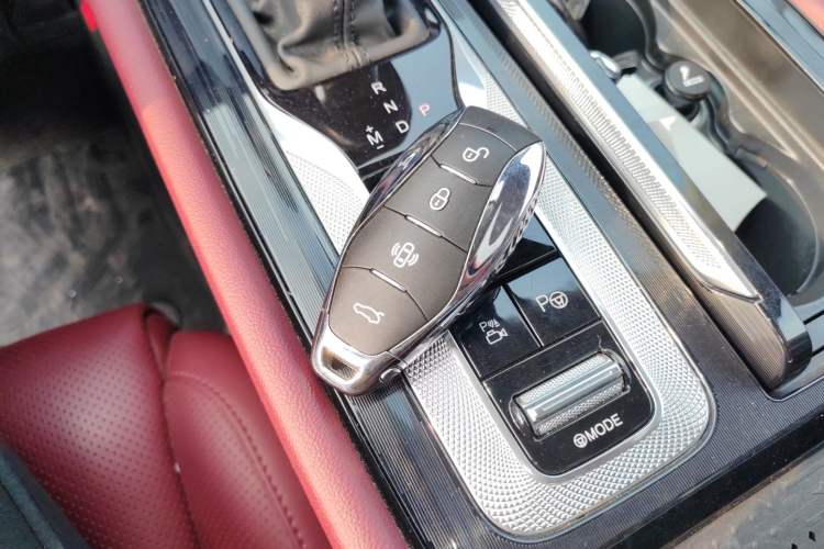 Used Hongqi H5 2024 2.0T Automatic Smart Connect Flagship Edition Interior 1