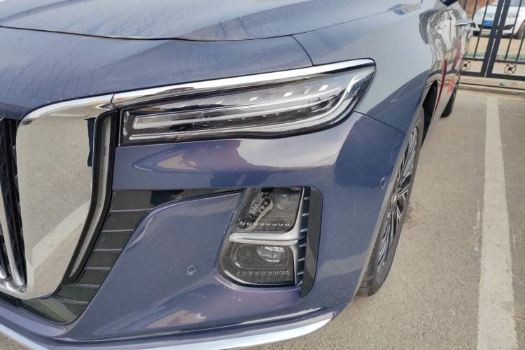 Used Hongqi H5 2024 2.0T Automatic Smart Connect Flagship Edition Left Front Headlight