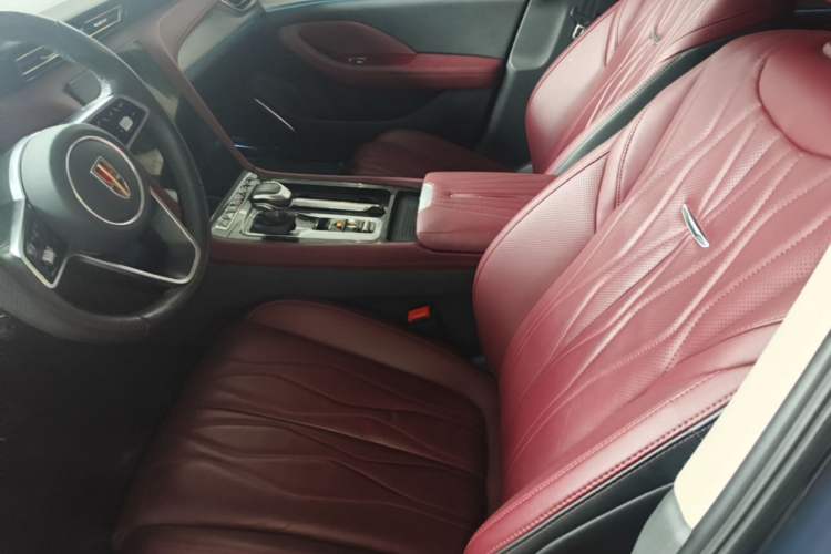 Used Hongqi H5 2024 2.0T Automatic Smart Connect Flagship Edition Left Front Seat