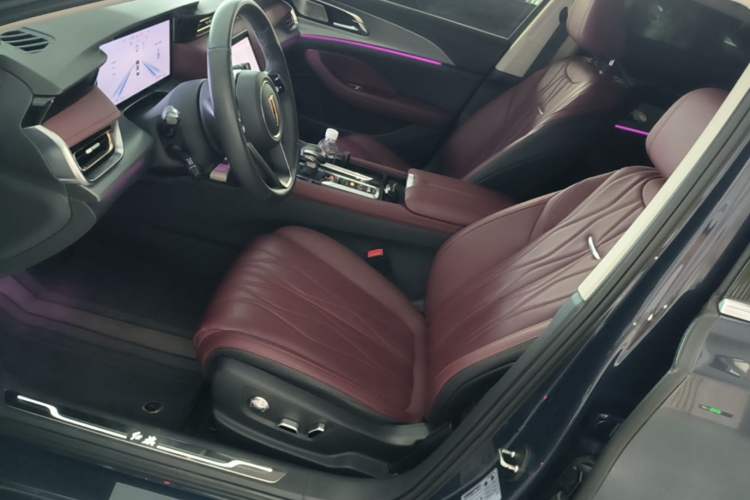 Used Hongqi H5 2024 2.0T Automatic Smart Connect Flagship Edition Left Front Seat