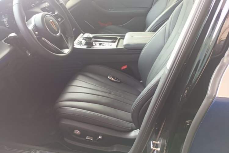 Used Hongqi H5 2024 2.0T Automatic Smart Connect Flagship Edition Left Front Seat