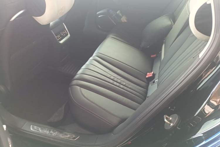 Used Hongqi H5 2024 2.0T Automatic Smart Connect Flagship Edition Left Rear Seat