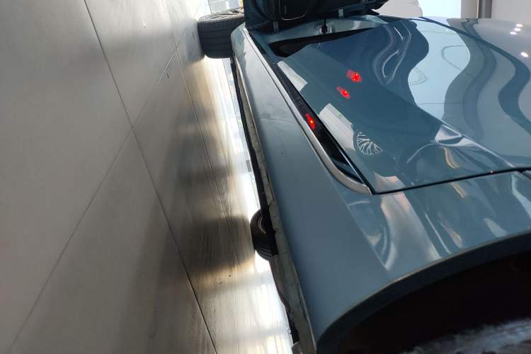 Used Hongqi H5 2024 1.5T HEV Smart Connect Flagship Edition Left Side Sill
