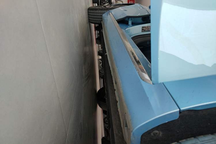 Used Hongqi H5 2024 1.5T HEV Smart Connect Flagship Edition Right Side Sill