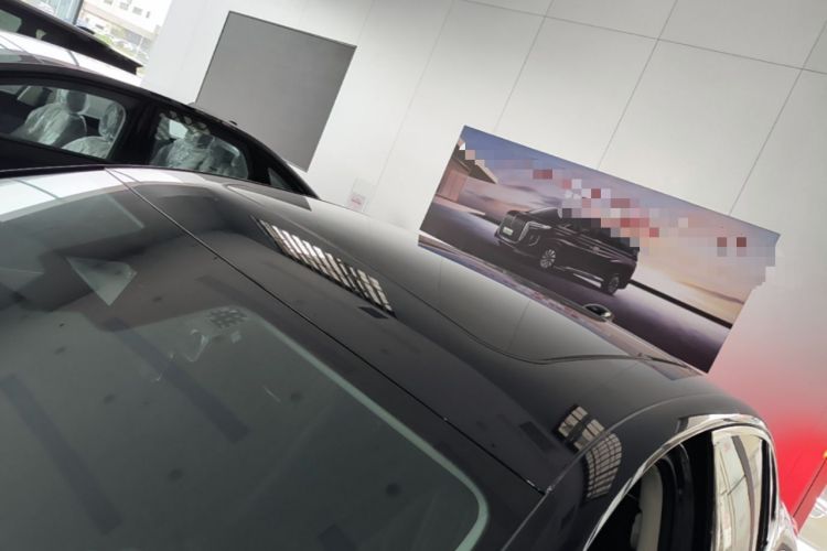 Used Hongqi H5 2024 2.0T Automatic Smart Connect Flagship Edition Roof