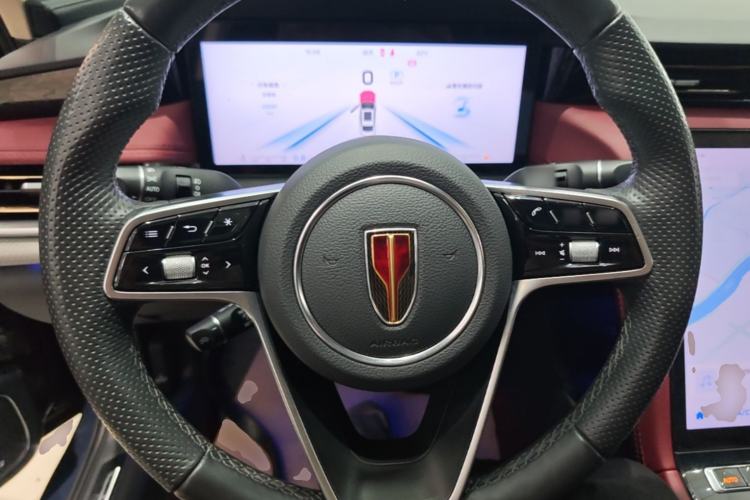 Used Hongqi H5 2024 2.0T Automatic Smart Connect Flagship Edition Steering Wheel