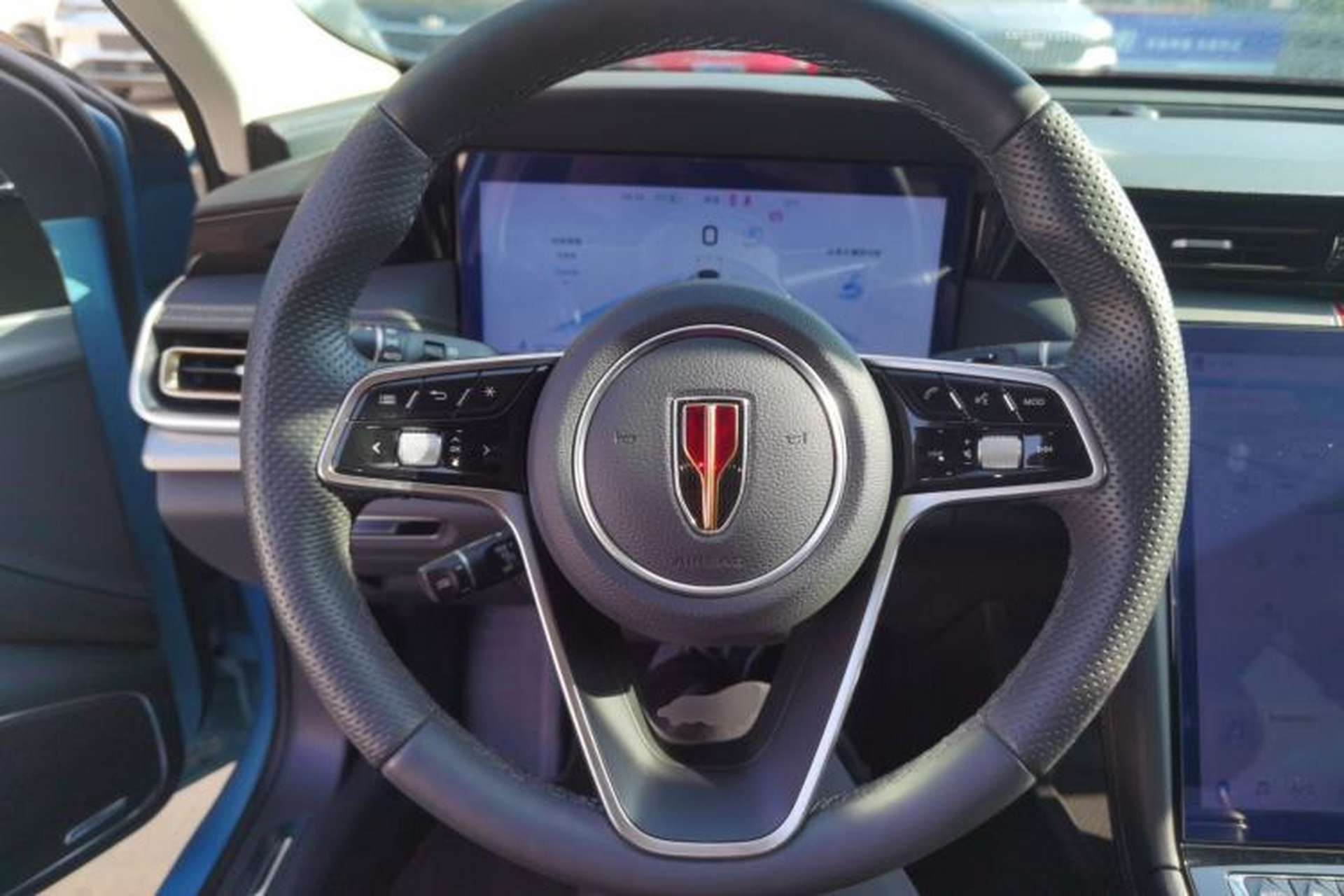 Used Hongqi H5 2024 2.0T Automatic Smart Connect Flagship Edition Steering Wheel