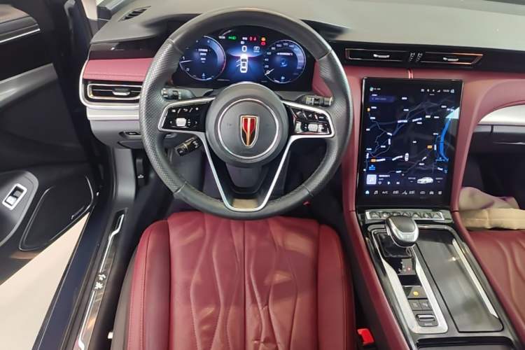 Used Hongqi H5 2024 2.0T Automatic Smart Connect Flagship Edition Steering Wheel