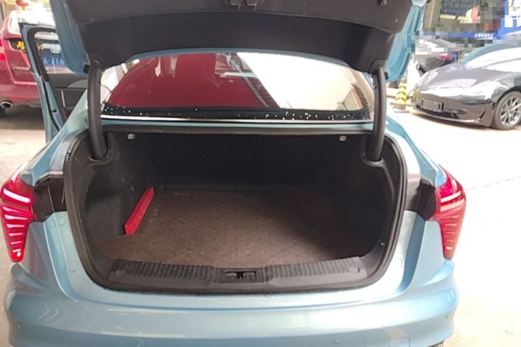 Used Hongqi H5 2024 1.5T HEV Smart Connect Flagship Edition Trunk