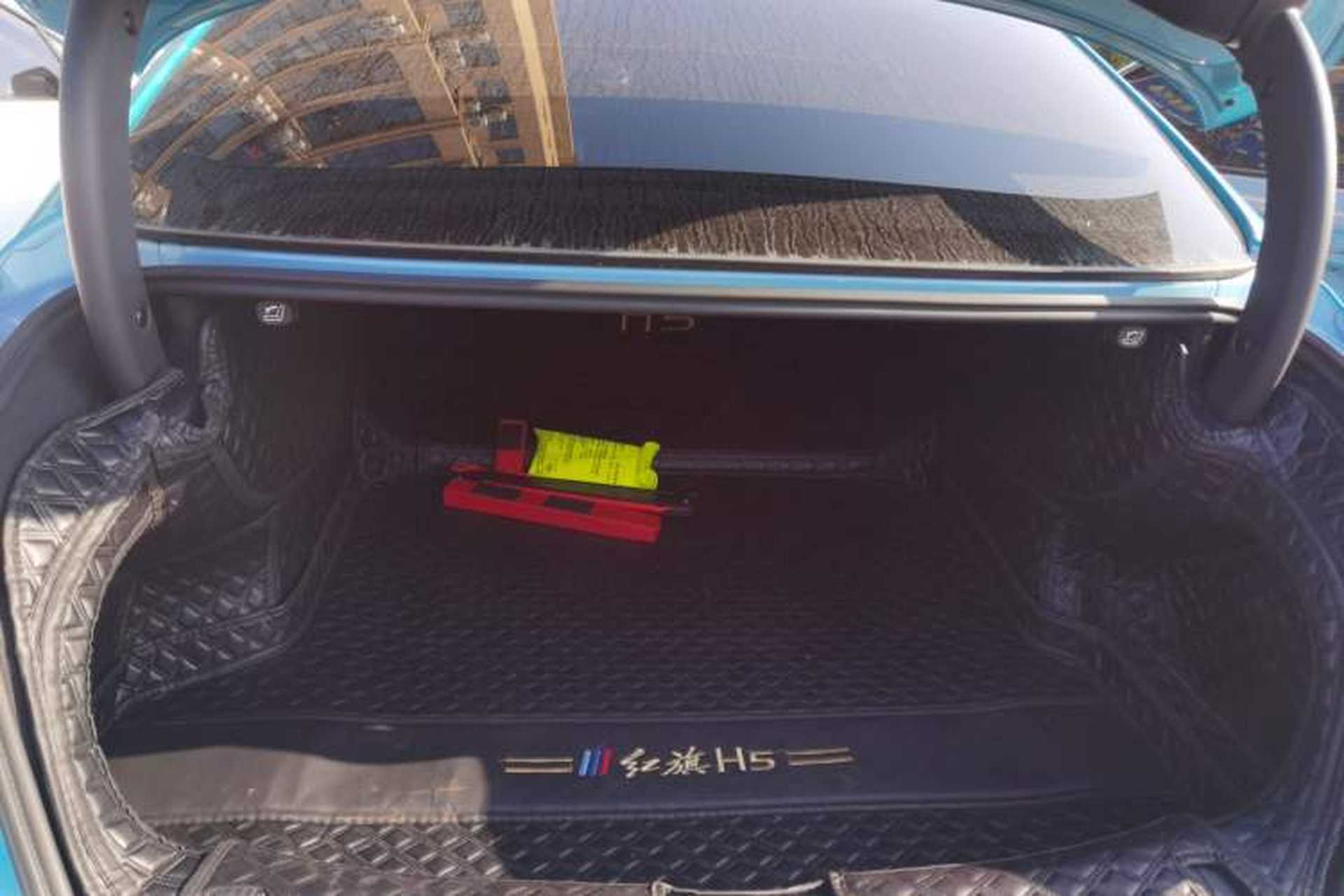 Used Hongqi H5 2024 2.0T Automatic Smart Connect Flagship Edition Trunk