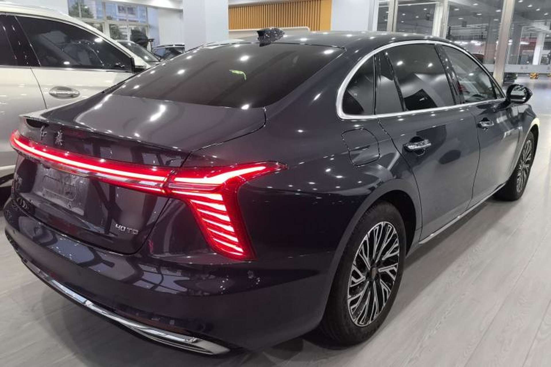 Used Hongqi H5 2024 2.0T Automatic Smart Connect Flagship Edition Rear Right 45 Deg