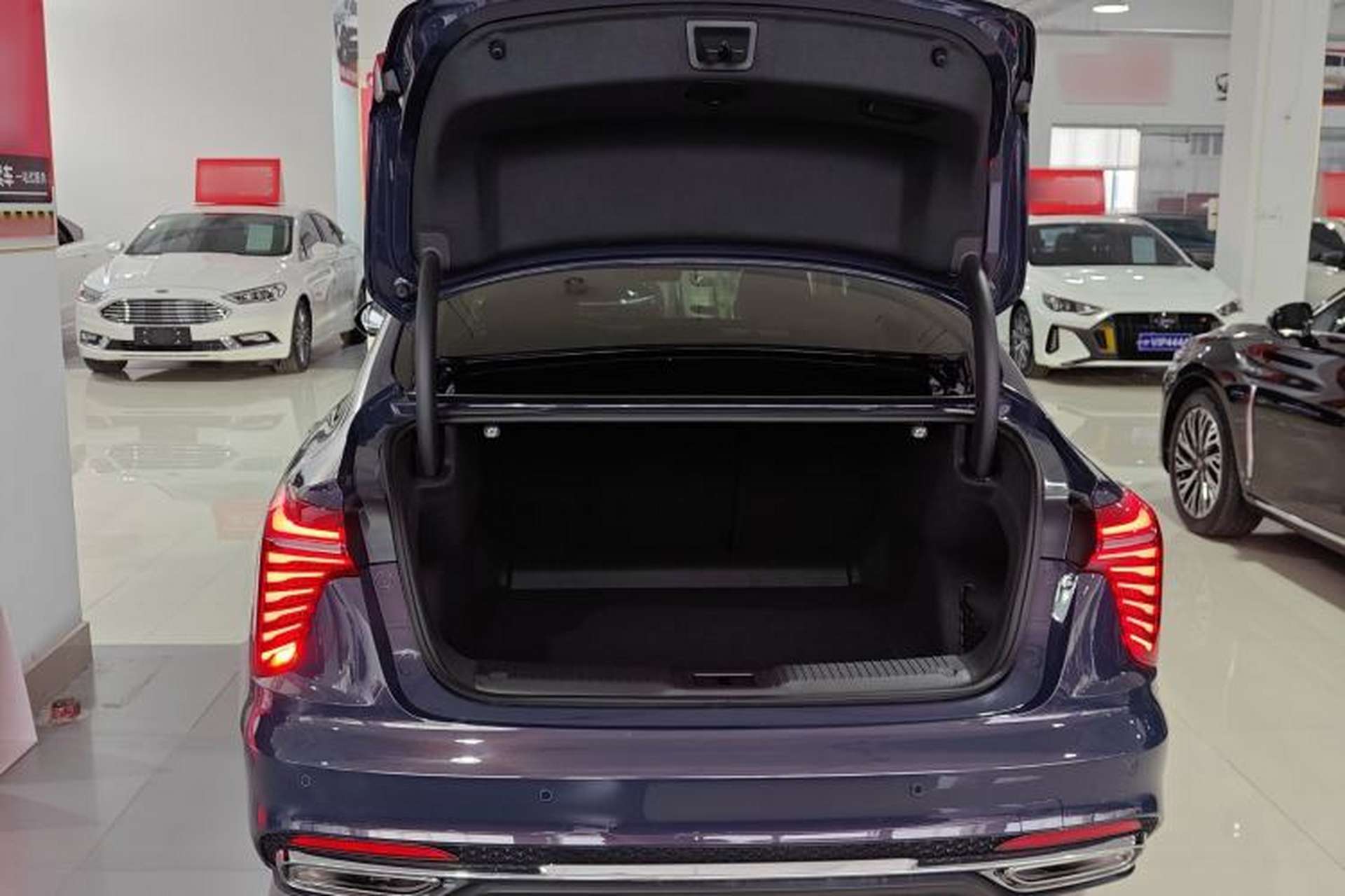Used Hongqi H5 2024 2.0T Automatic Smart Connect Flagship Edition Trunk