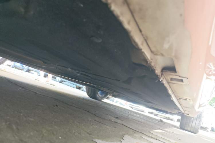 Used Hongqi H5 2024 2.0T Automatic Smart Connect Flagship Edition Chassis Rear Right