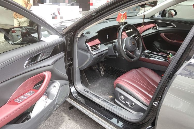 Used Hongqi H5 2024 2.0T Automatic Smart Connect Flagship Edition Driver Seat